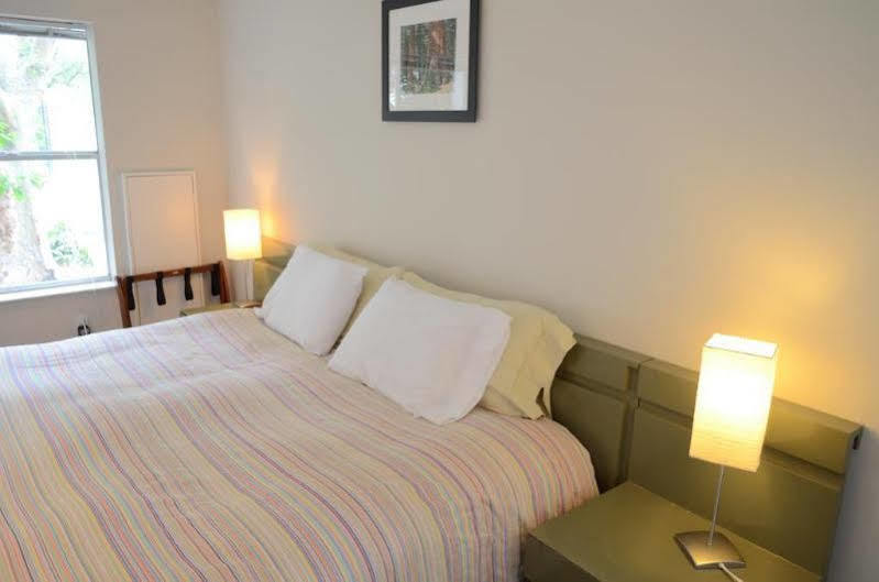 יוסטון Modern B & B מראה חיצוני תמונה