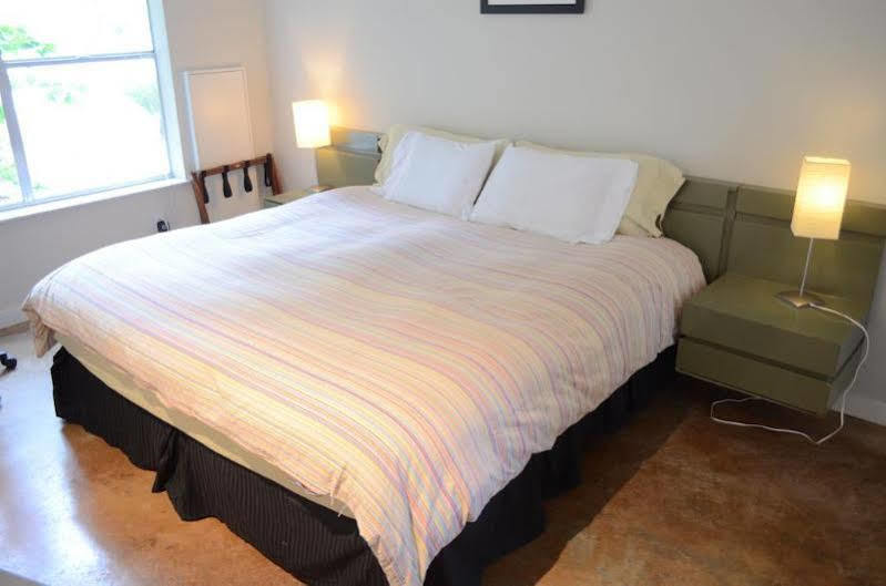 יוסטון Modern B & B מראה חיצוני תמונה