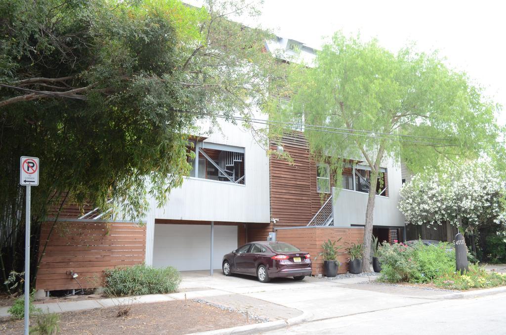יוסטון Modern B & B מראה חיצוני תמונה